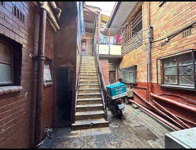 9 BEDROOM APARTMENT FOR SALE IN ACTONVILLE